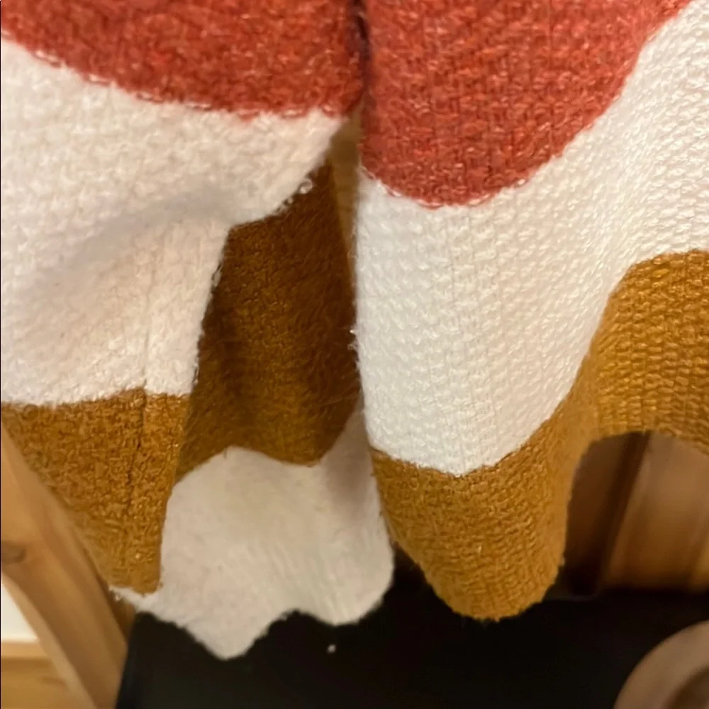 PINQUE Colorful Striped Crew Neck Sweater - Picture 9 of 11